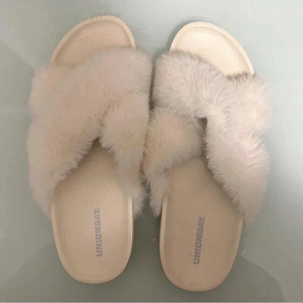 UnionBay Women's Slipper Size 10 White